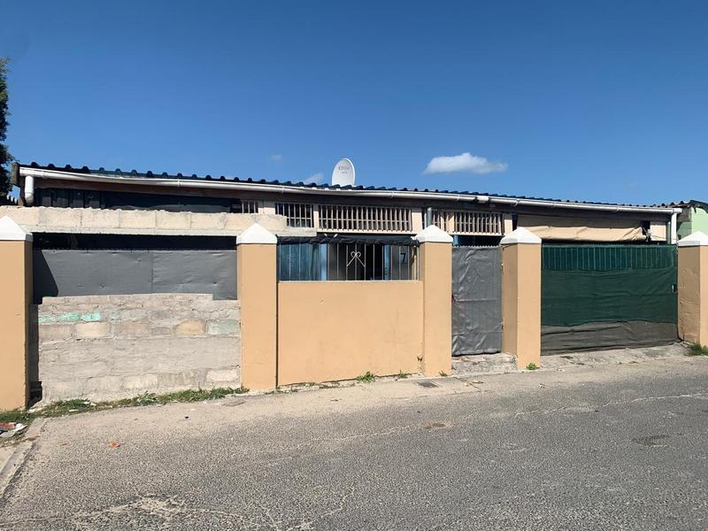 4 Bedroom Property for Sale in Lentegeur Western Cape
